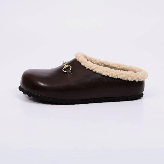 Alaska - Clog Feminino Casual Forrado Com Corrente Marrom Escuro