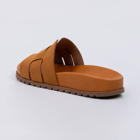 Núbia - Papete Feminina Anatômica Recorte Camurça Caramelo