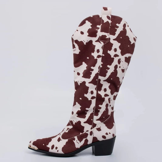 Celine - Bota Feminina Texana Bico Fino Vaca Marrom