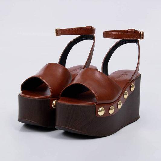 Marrocos - Sandália Feminina Anabela Tachas Douradas Caramelo