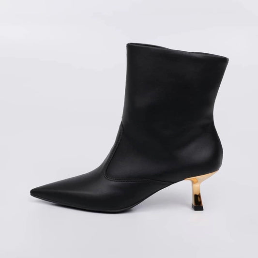 Samara - Bota Feminina Salto Baixo Zíper Aplicação Preta