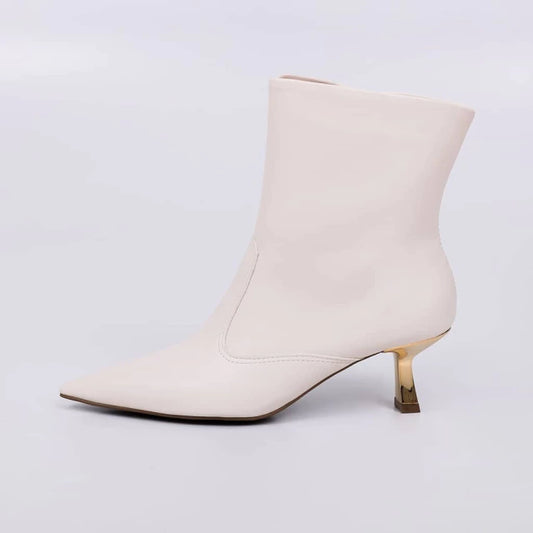 Samara - Bota Feminina Salto Baixo Zíper Aplicação Off-White